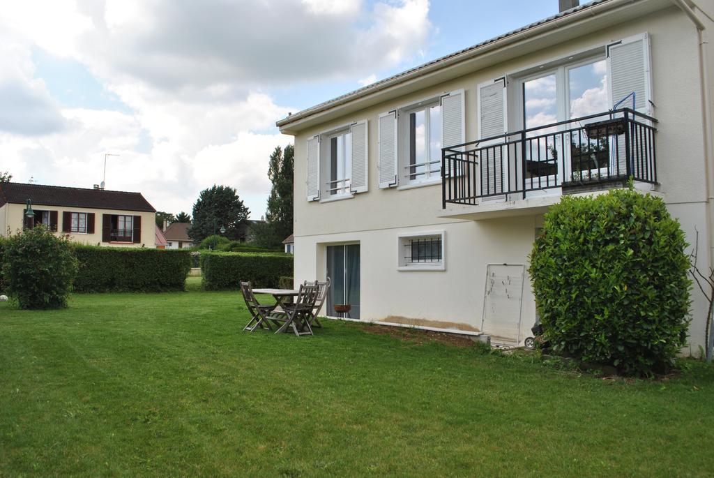 2 Bed House Near Disneyland Paris Montry Екстер'єр фото