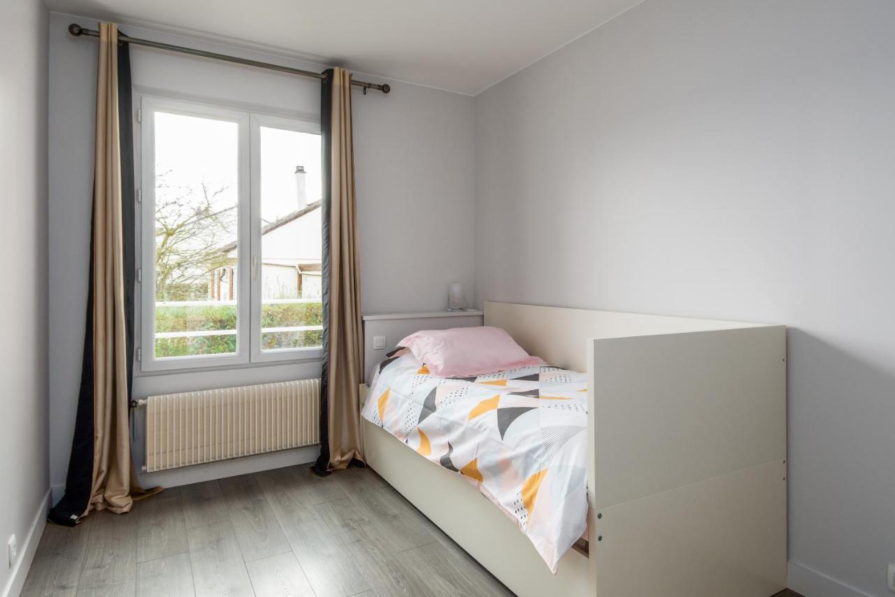 2 Bed House Near Disneyland Paris Montry Екстер'єр фото